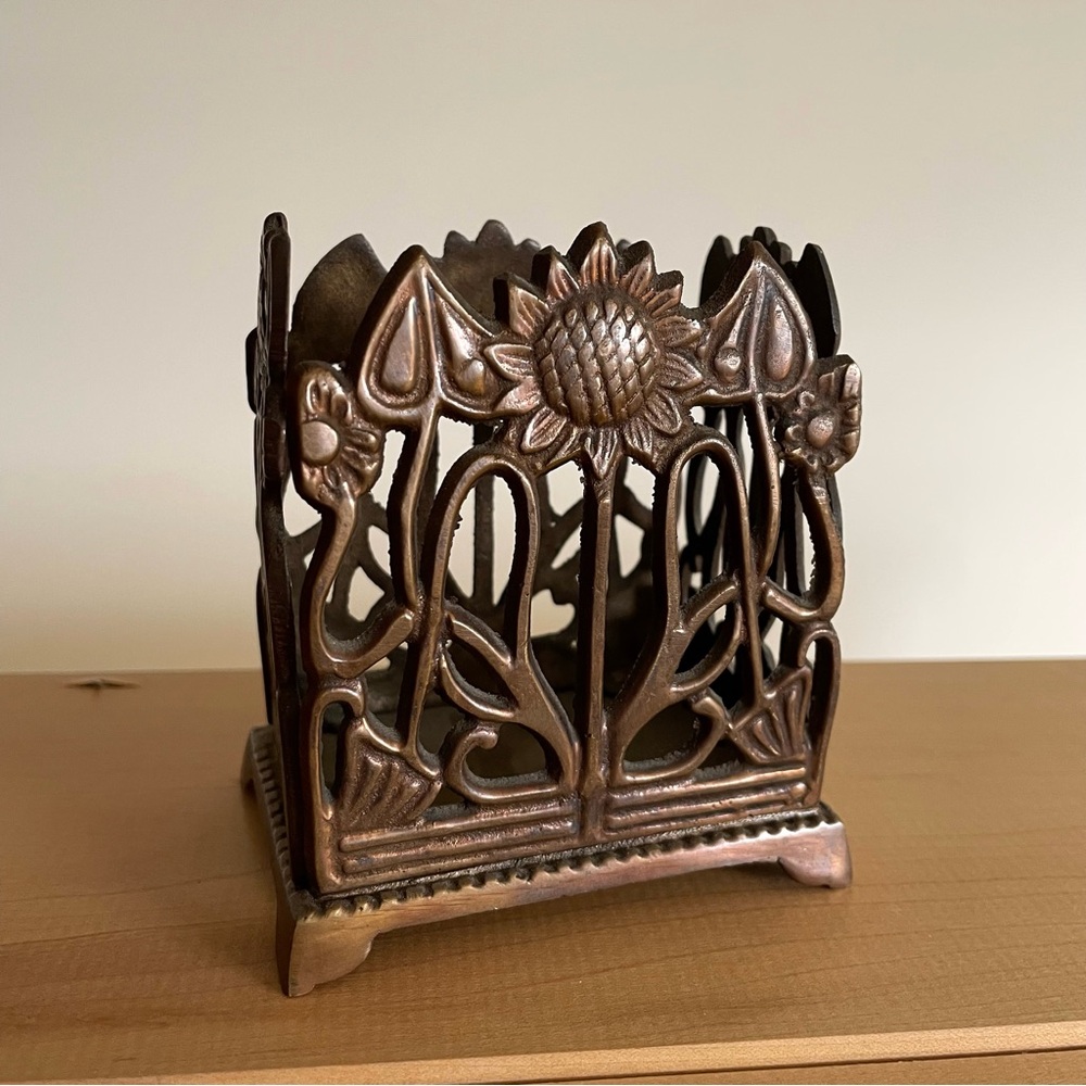 Vtg Art Nouveau style brass desk accessory pen holder sunflowers - Picture 2 of 10